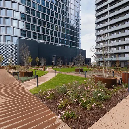 Luksusowe, Klimatyzowane Studio W Centrum Katowic Z Pieknym Widokiem Na Miasto, Wanna Z Hydromasazem, Biurkiem I Parkingiem By Renters Prestige Katowice Exterior photo