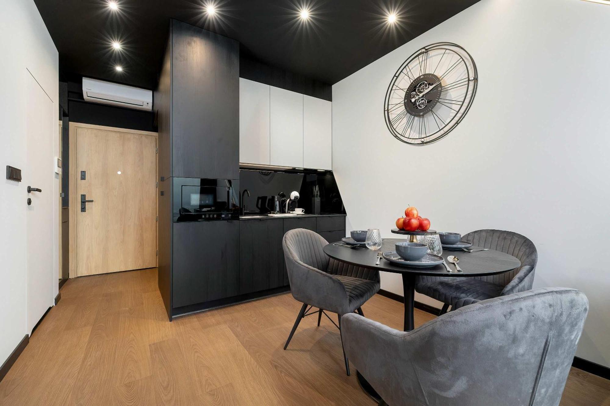 Apartment Luksusowe, Klimatyzowane W Centrum Katowic Z Pieknym Widokiem Na Miasto, Wanna Z Hydromasazem, Biurkiem I Parkingiem By Renters Prestige *