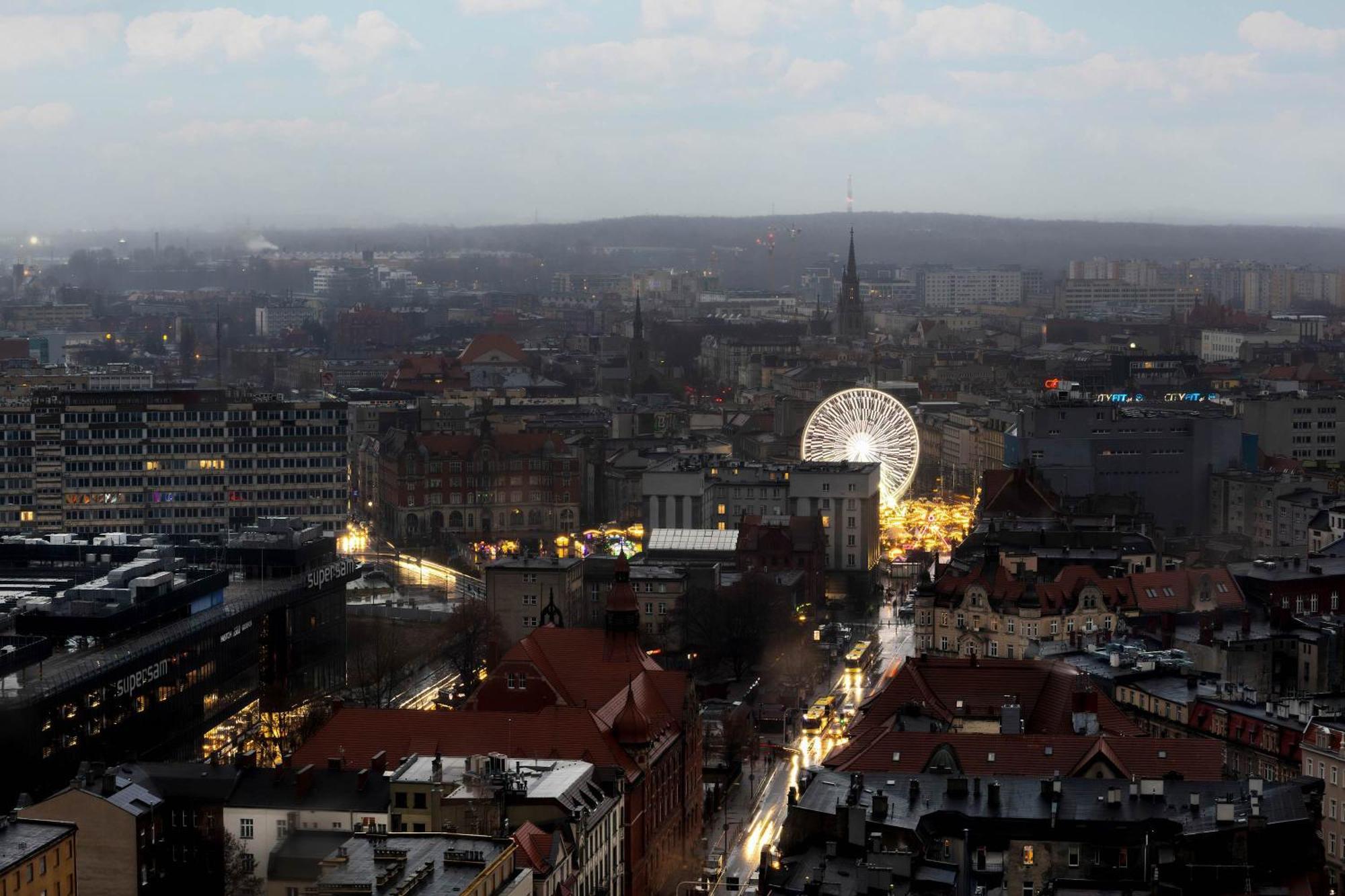 Апартаменти Luksusowe, Klimatyzowane W Centrum Katowic Z Pieknym Widokiem Na Miasto, Wanna Z Hydromasazem, Biurkiem I Parkingiem By Renters Prestige *